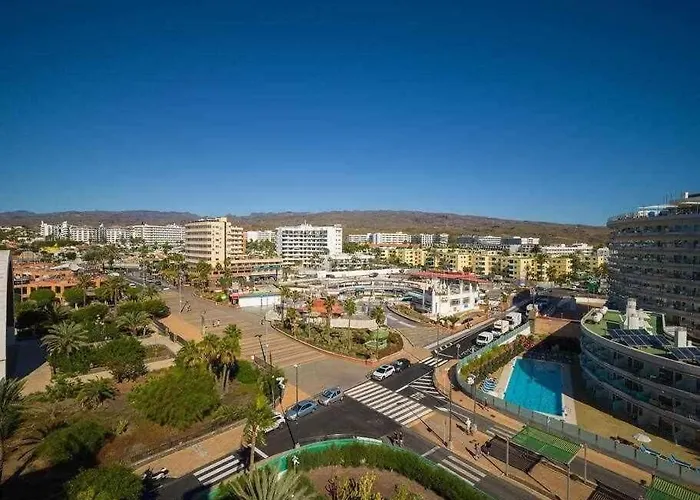 Marlenghi Apartments 412